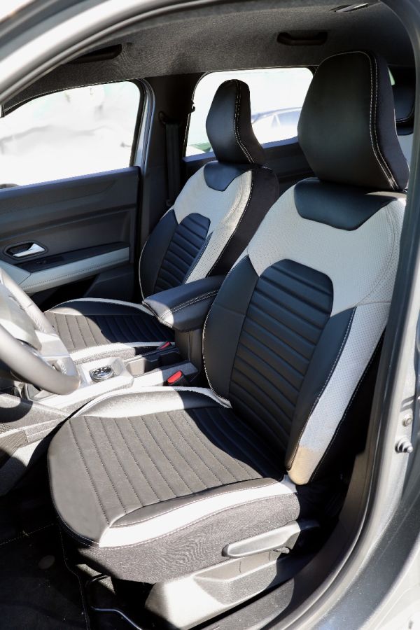 Duster III (2024-2025) - Set Huse scaune din Piele Premium Editie Bej - realizate special pentru Duster 3