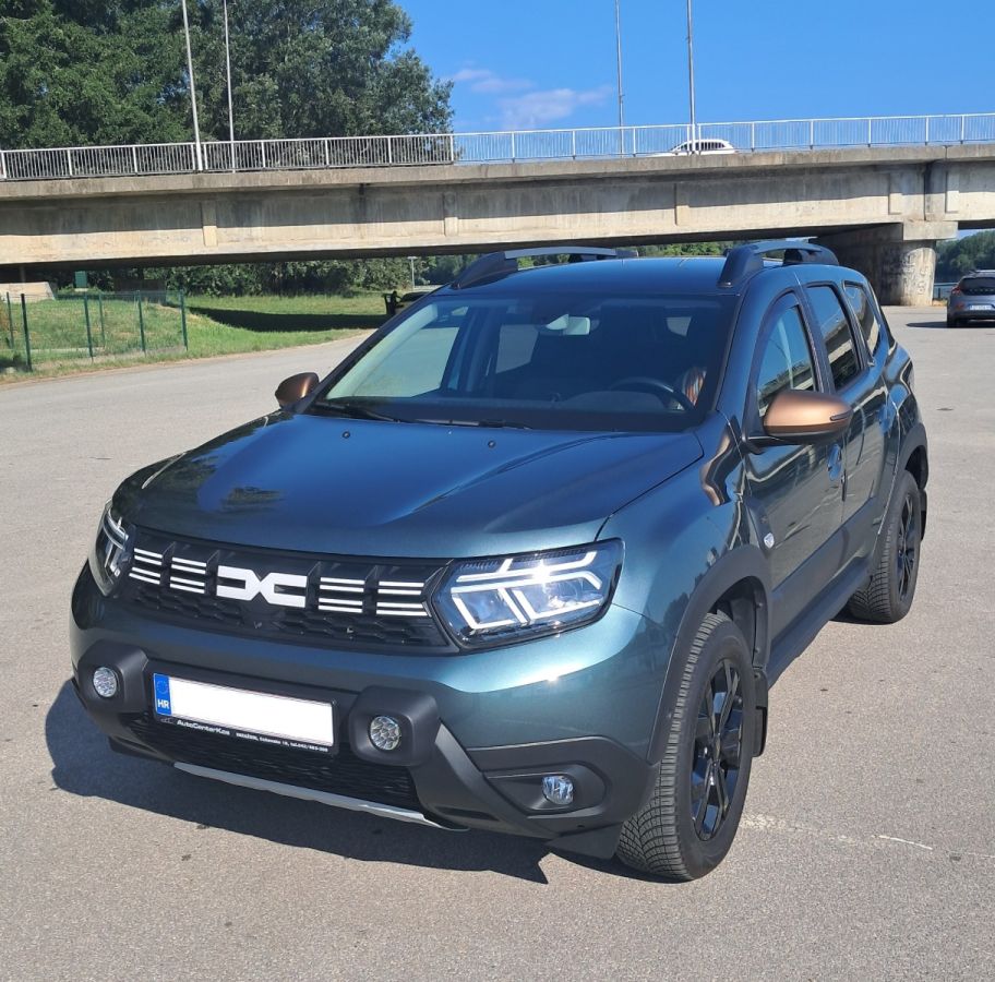 Duster II Facelift (2022-2024) - Faruri auxiliare LED pt bara fata- negru (Dacia Original)