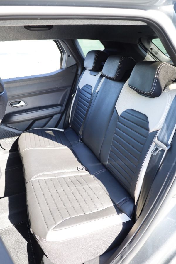 Duster III (2024-2025) - Set Huse scaune din Piele Premium Editie Bej - realizate special pentru Duster 3