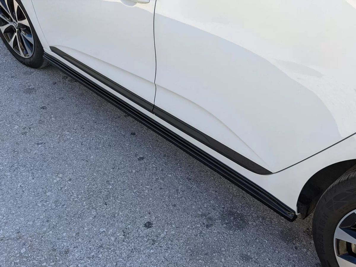 Renault Clio V  (2019-2022) - Kit baghete praguri laterale Negru Lucios