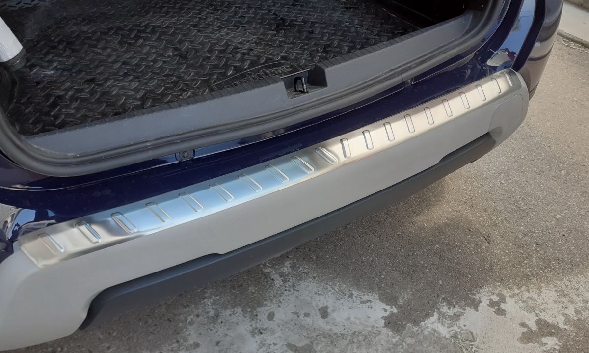 Duster II (2018-2024) - Ornament protectie portbagaj Chrome