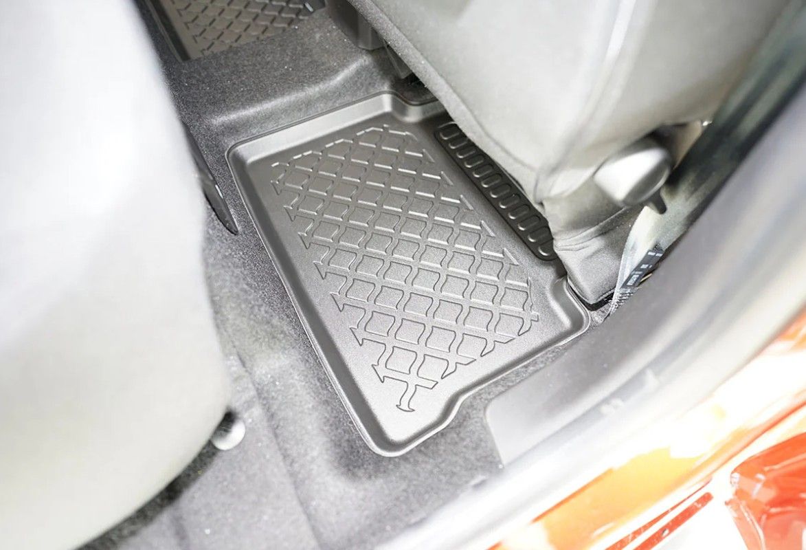 Jogger (2022-2025) - Covorase auto cu margini ridicate