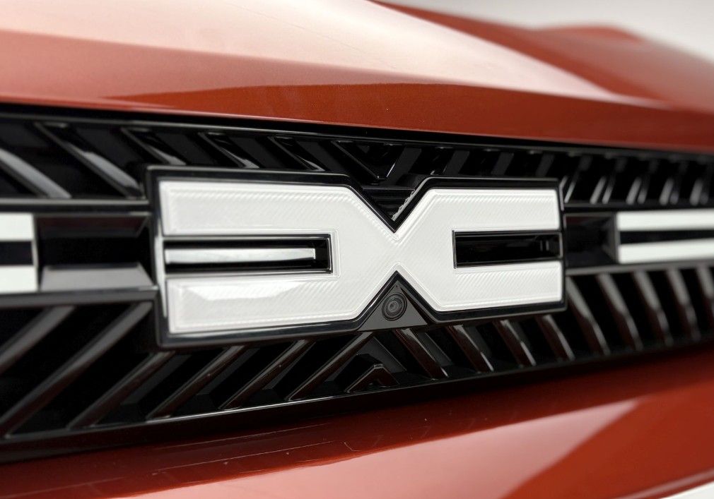 Duster III (2024–2026) / Bigster (2025–2026) - Emblema Logo Nou (Dacia Original)