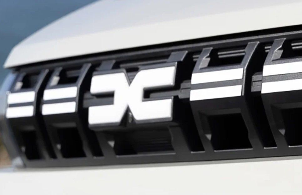 Duster III (2024–2026) / Bigster (2025–2026) - Emblema Logo Nou (Dacia Original)