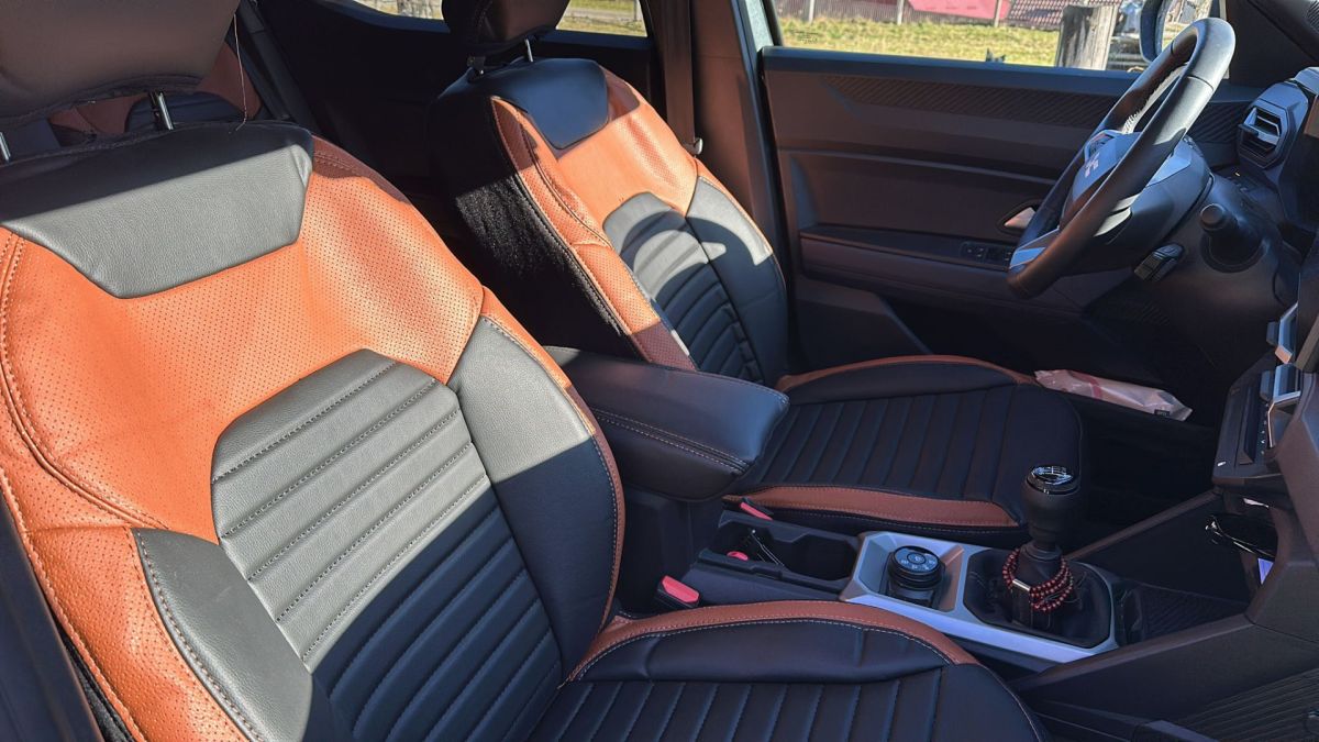 Bigster (2025-2026) - Set Huse scaune din Piele Premium Editie Bronz - realizate special pentru Bigster 