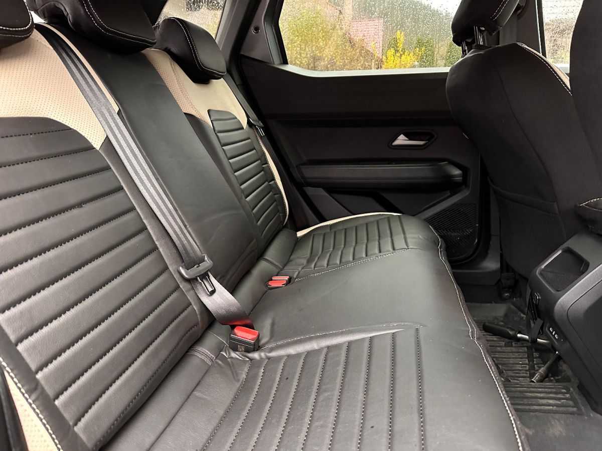 Bigster (2025-2026) - Set Huse scaune din Piele Premium Editie Bej - realizate special pentru Bigster 