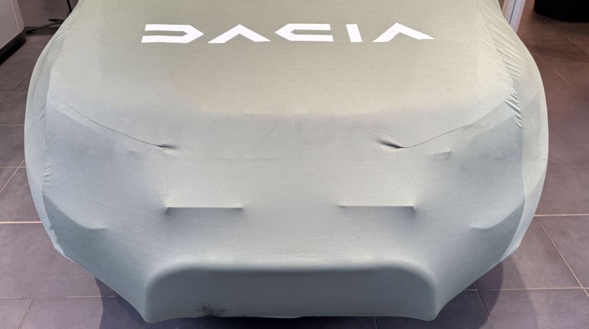 DUSTER III (2024-2025) - Prelata exterioara cu logo (Dacia Original)