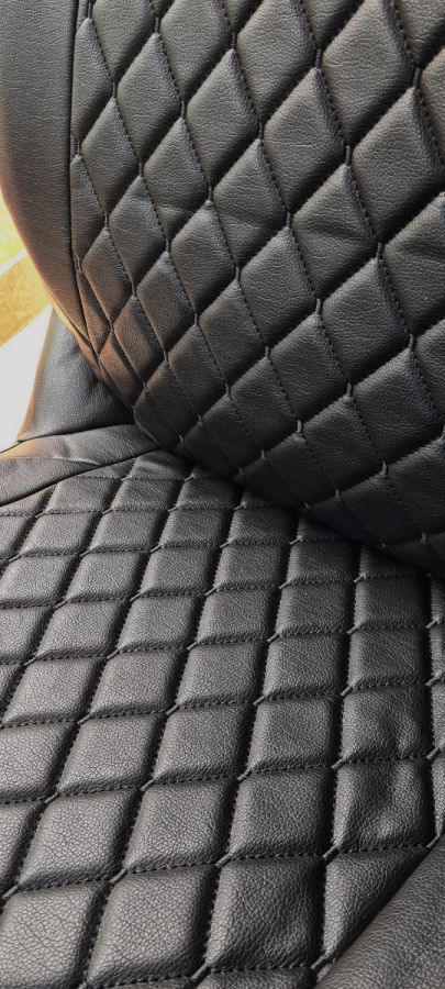 Duster II (2018-2024) - Huse de scaun DELUXE Piele Neagra -compatibile cu cotiera laterala 