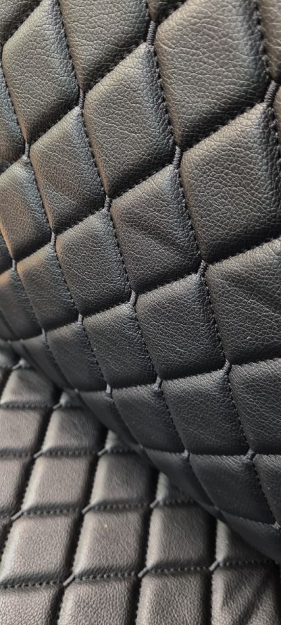 Duster II (2018-2024) - Huse de scaun DELUXE Piele Neagra -compatibile cu cotiera laterala 