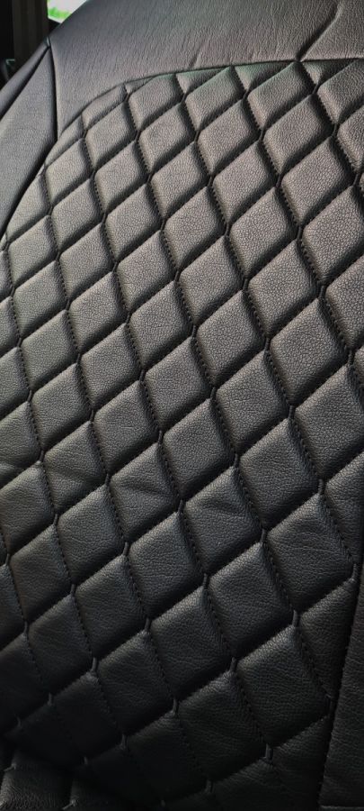 Duster II (2018-2024) - Huse de scaun DELUXE Piele Neagra -compatibile cu cotiera laterala 