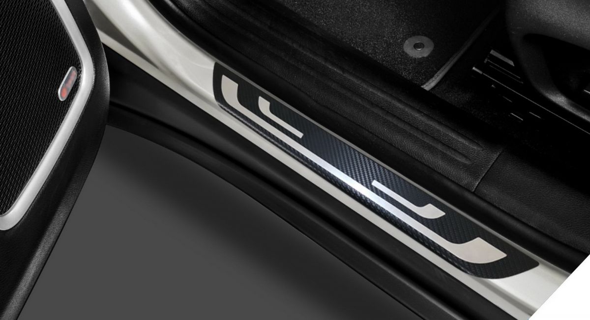 Duster - Protectie praguri Premium Carbon - fata 