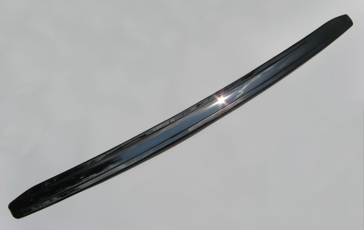 Duster II (2018-2024) - Ornament protectie portbagaj Black Chrome