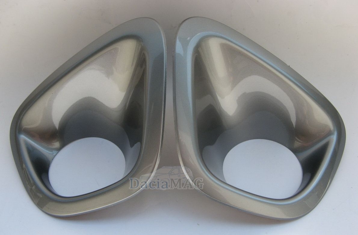 Duster (2010-2017) - Ornamente faruri ceata (Dacia Original)