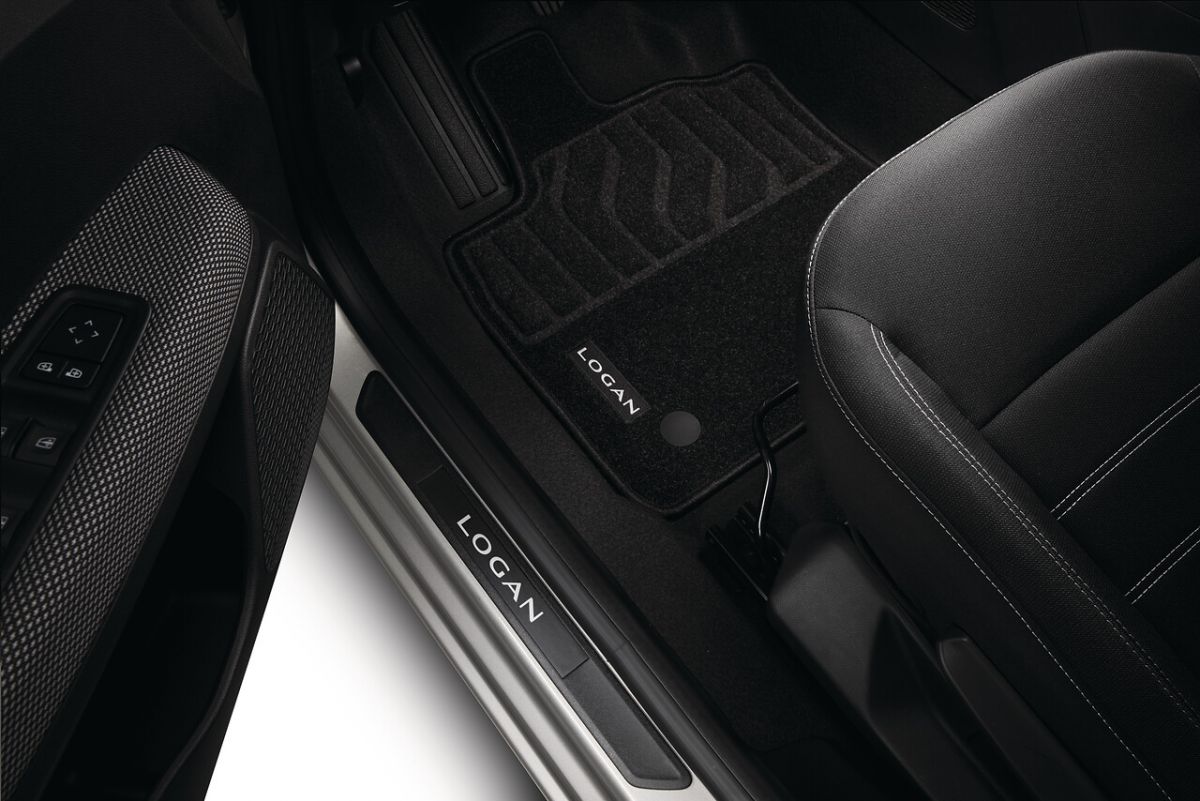 Dacia Logan III - Set covorase textile Confort (Dacia Original)
