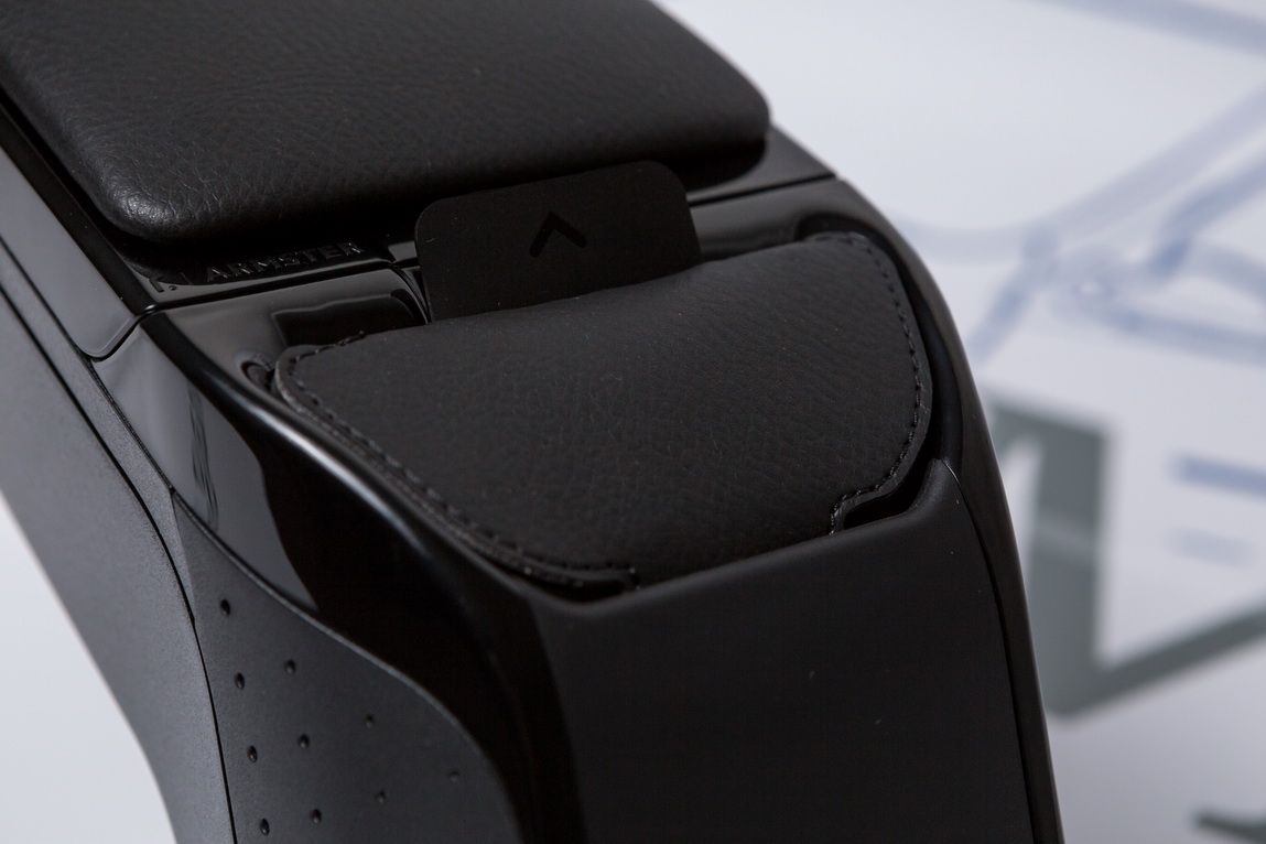 Duster II (2018-2024) - Cotiera Neagra Premium cu buzunar portabil 