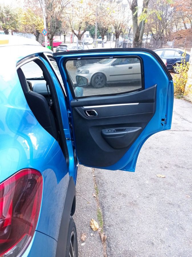 Dacia Spring - Set 3 parasolare