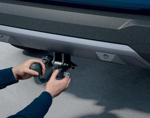 BIGSTER (2025-) - Kit de remorcare Premium (Cârlig de remorcare Dacia Original + bară de remorcare Dacia Original + cablaj Hak Systems cu 13 pini)