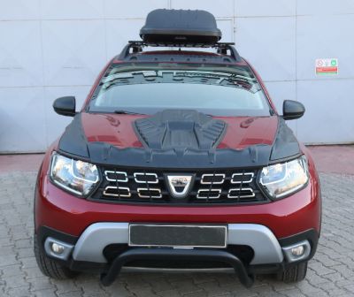 Duster II (2018-2024) - Ornament capota cu logo Spartan