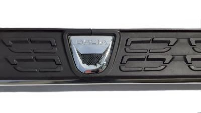 Duster II (2018-2024) - Praguri laterale cu Logo Dacia (Dacia Original)